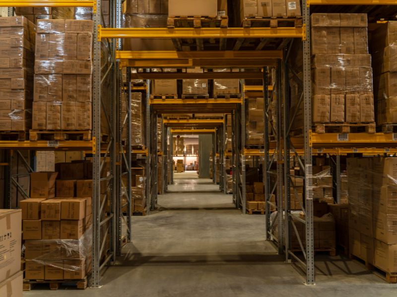 pallet racking aisle width